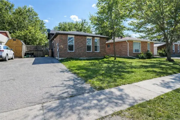 45 AUSTEN LN, Barrie, ON L4N 4V4