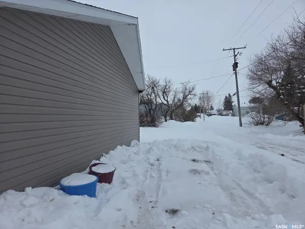 103 Railway AVENUE S, Middle Lake, SK S0K 2X0