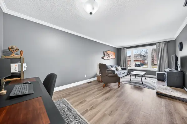 361 Stephanie DR, Guelph, ON N1K 1R2