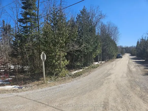 35 Hardwick Cove RD W, Northern Bruce Peninsula, ON N0H 1W0