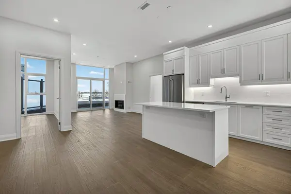 99 Louisa ST #108, Kawartha Lakes, ON K0M 1N0