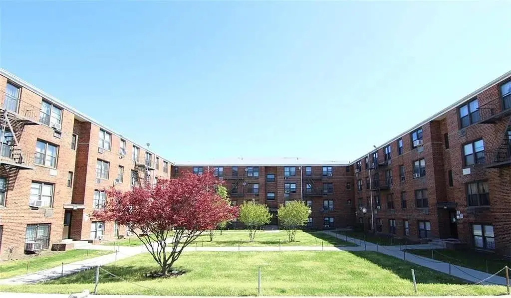 979 East 108th ST #1B, Brooklyn, NY 11236