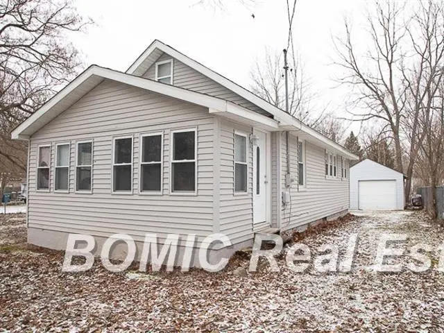 8190 Roosevelt AVE, Mt Morris, MI 48458