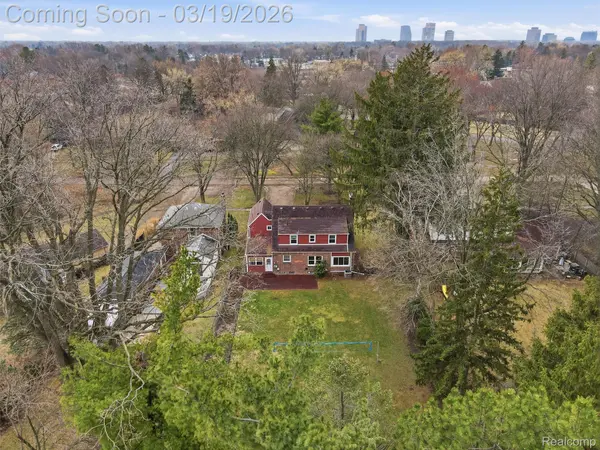 27320 Sunset BLVD E, Lathrupvillagecity_oakland, MI 48076