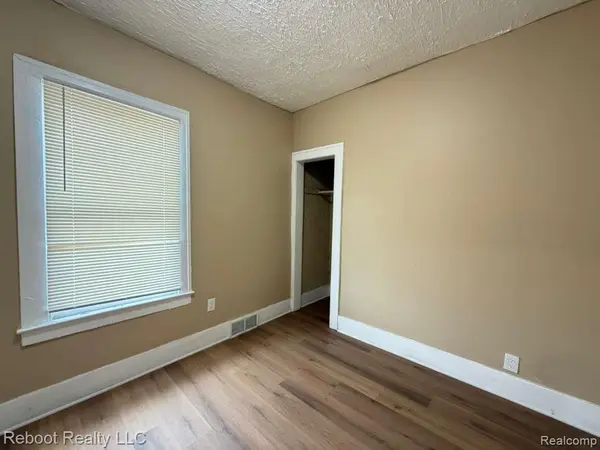 10028 Petoskey AVE, Detroit, MI 48204