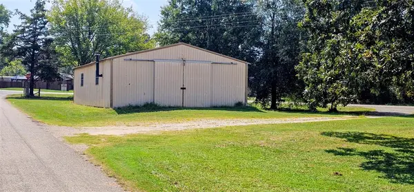 85 County Road 1435, Mount Pleasant, TX 75455