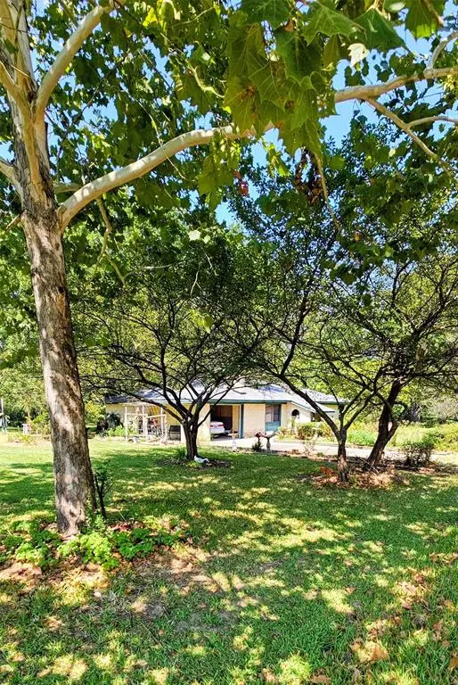85 County Road 1435, Mount Pleasant, TX 75455