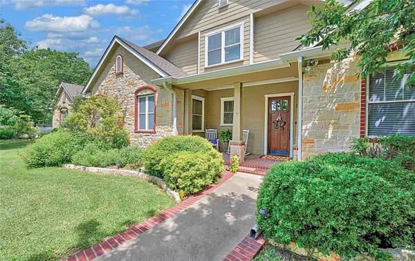 1317 Hackberry Street, Clifton, TX 76634