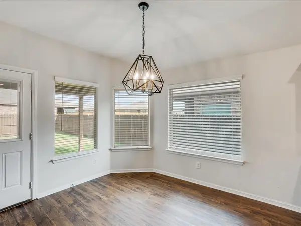 9301 Red Brush Trail, Fort Worth, TX 76131