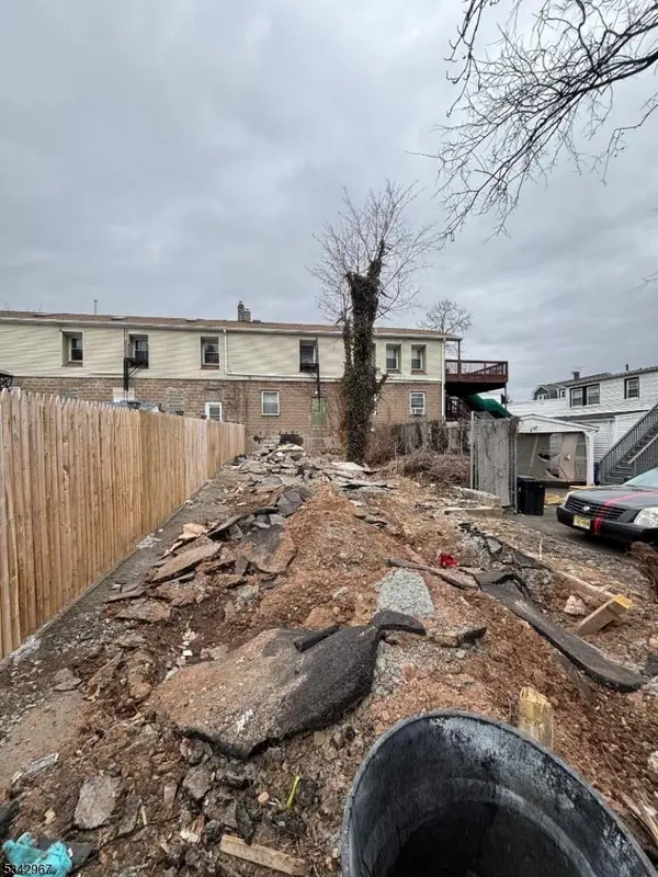 97 Lily St,  Paterson City,  NJ 07522