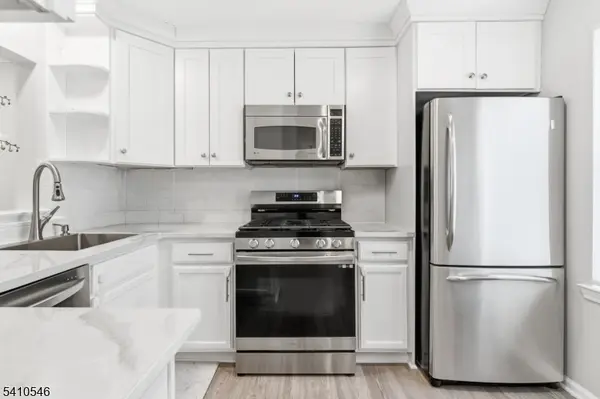 107 Adamecs Way #7, South Amboy City, NJ 08879