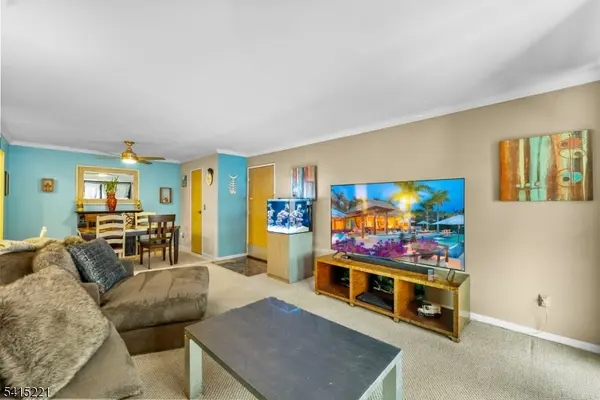 466B Liberty St, Little Ferry Boro, NJ 07643