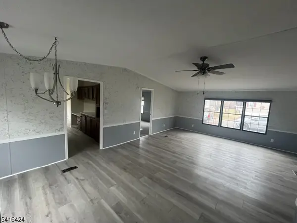 5 Caroline Drive, White Twp., NJ 07823