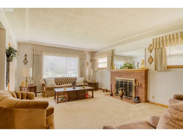 6131 N VILLARD AVE, Portland, OR 97217