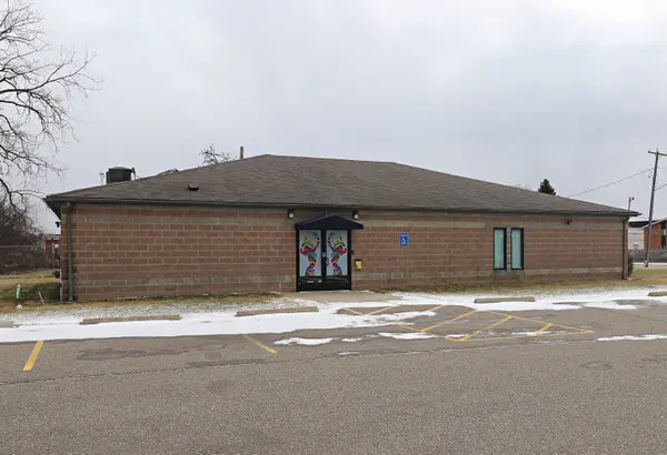 3525 E Court ST, Flint, MI 48506