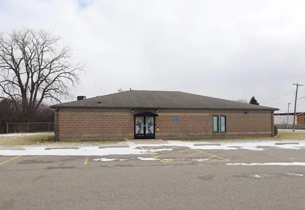 3525 E Court ST, Flint, MI 48506