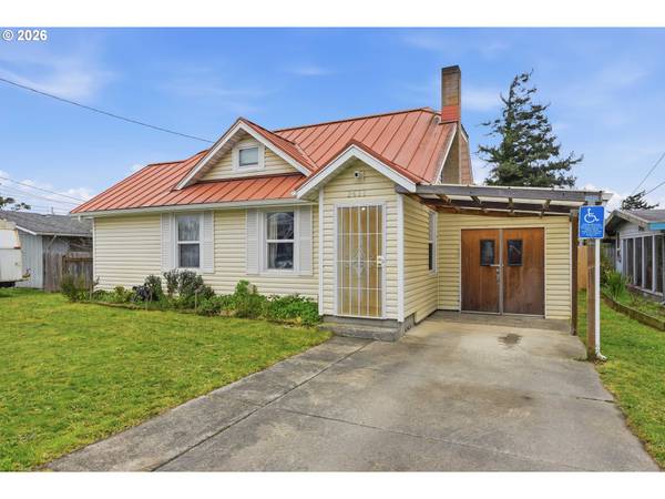 2611 EVERETT AVE, North Bend, OR 97459