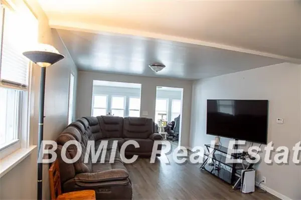 8190 Roosevelt AVE, Mt Morris, MI 48458