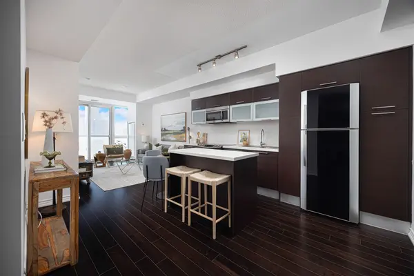 386 Yonge ST #3308, Toronto C01, ON M5B 0A5