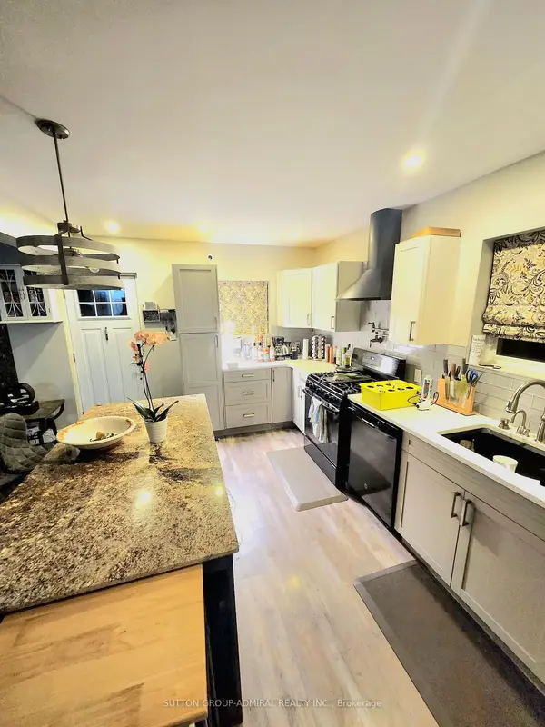 602 Dean AVE, Oshawa, ON L1H 3E9