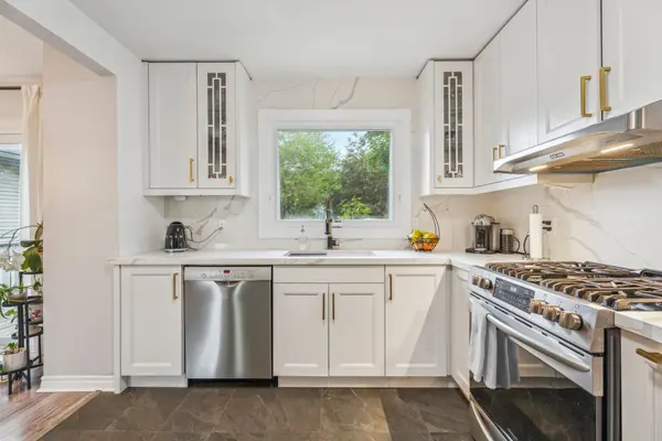 50 Metro RD S, Georgina, ON L4P 3K8