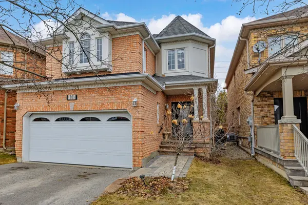 338 Mcbride CRES, Newmarket, ON L3X 2W3