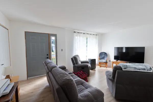 144 George ST, Tay, ON L0K 2A0