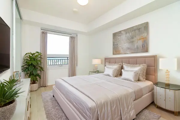 3091 Dufferin ST #1303, Toronto W04, ON M6A 0C4