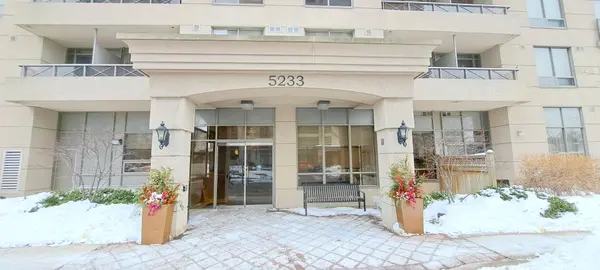 5233 Dundas ST W #923, Toronto W08, ON M9B 6M1