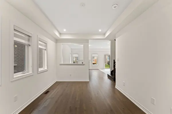 3909 Koenig RD E, Burlington, ON L7M 0Z9