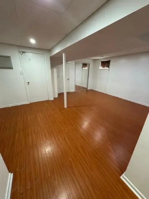 4129 Brandon Gate DR #BSMT 2, Mississauga, ON L4T 3P3