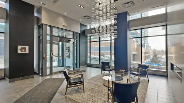 10 Park Lawn RD W #311, Toronto W06, ON M8Y 3H8