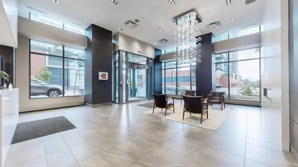 10 Park Lawn RD W #311, Toronto W06, ON M8Y 3H8