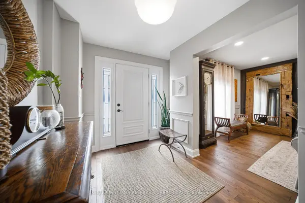 57 McGregor CRES, Hamilton, ON L9G 1B3