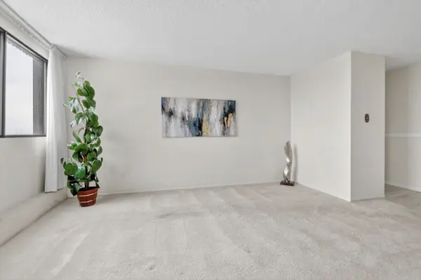 1285 Cahill DR #708, Hunt Club - South Keys And Area, ON K1V 9A7