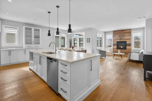 597 Robert Hill ST, Mississippi Mills, ON K0A 1A0