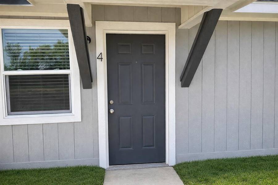 11015 W Interstate Highway 30 #4, Cumby, TX 75433