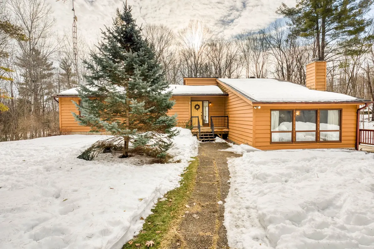 1814 Old Perth RD, Mississippi Mills, ON K0A 1A0