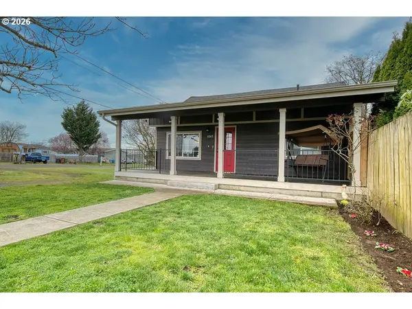 1045 UMATILLA ST, St Helens, OR 97051