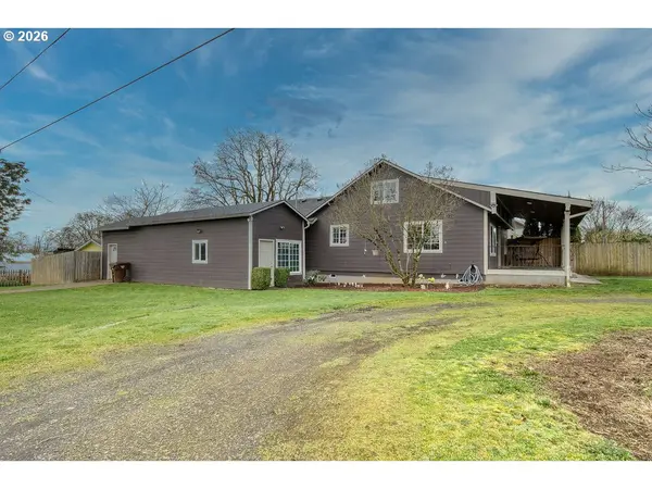 1045 UMATILLA ST, St Helens, OR 97051