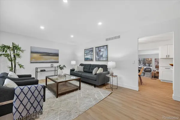 3643 Noble RD, Addison Township, MI 48370