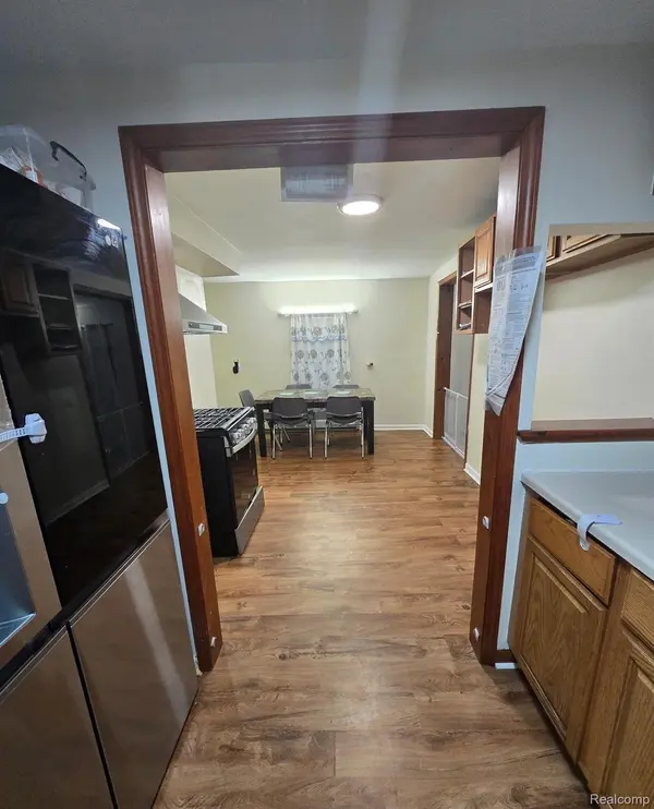 13801 Frazho RD, Warren, MI 48089