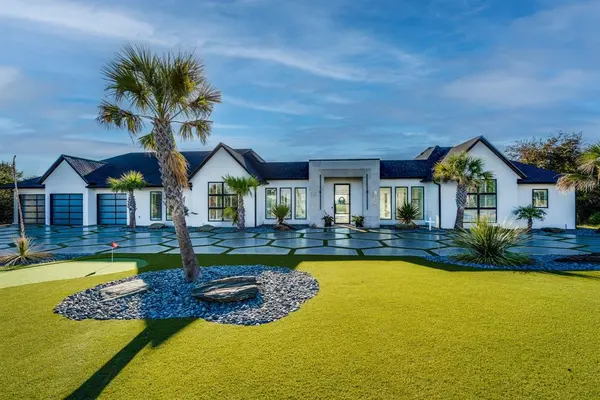 10039 Crestridge Drive, Whitney, TX 76692