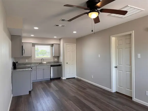 11015 W Interstate Highway 30 #4, Cumby, TX 75433