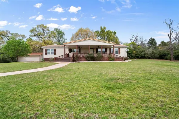 2144 Pr 3015, Buffalo, TX 75831