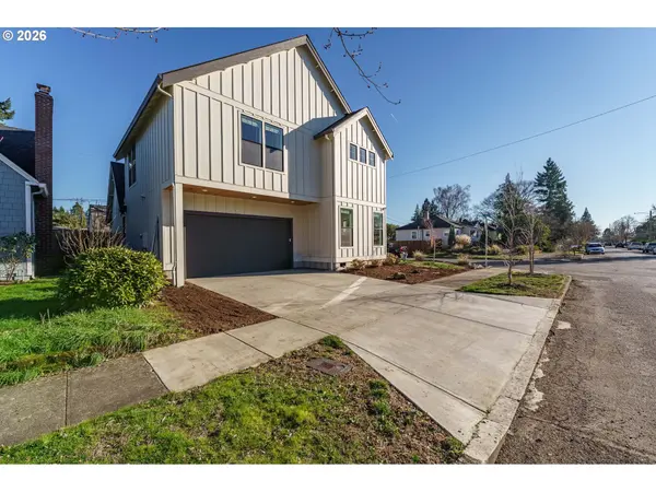 800 E 37TH ST, Vancouver, WA 98663