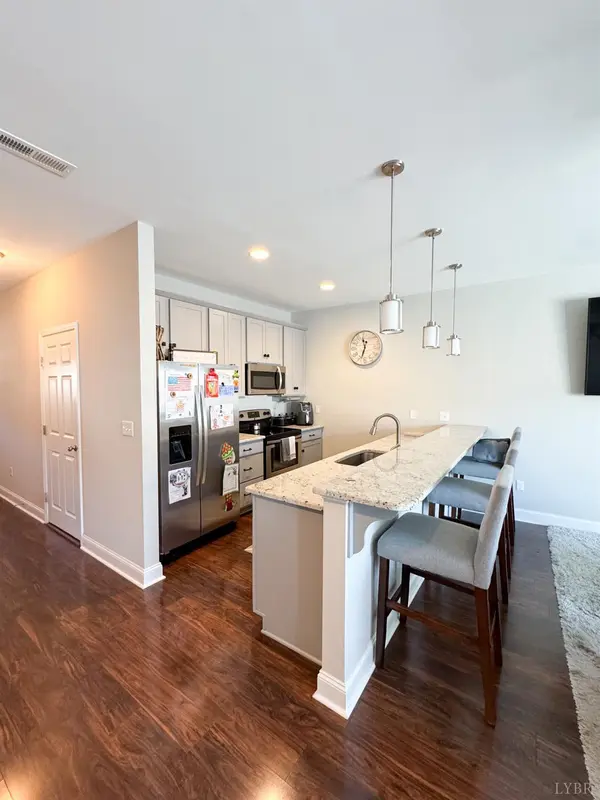 1225 Commonwealth CIR, Forest, VA 24551