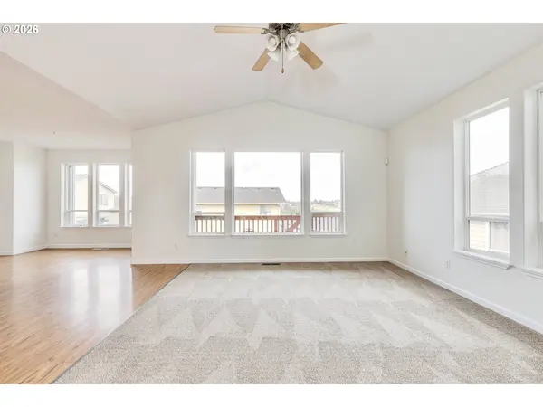 979 BURLEY HILL DR NW, Salem, OR 97304