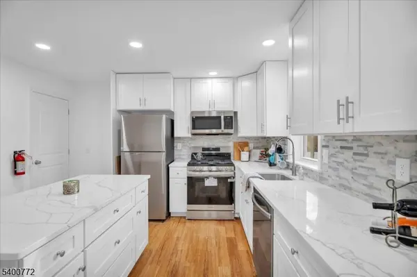 348 Silk St, Lawnside Boro, NJ 08045