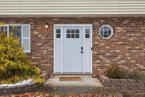 4 Birch Rd, Ringwood Boro, NJ 07456